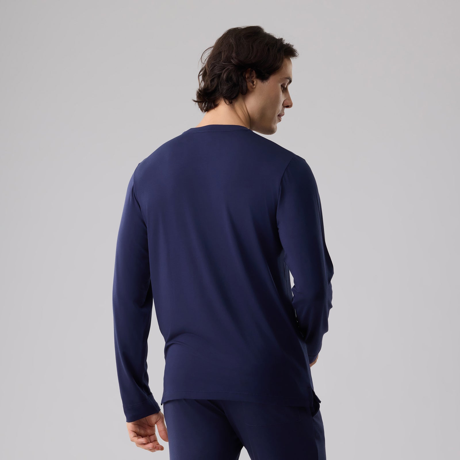 Silktouch R-ネック LS Tシャツ_39562 | Tani | とろけるような着心地